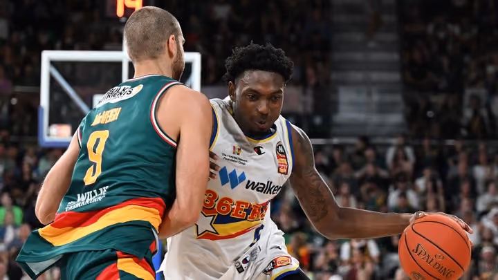 Franks set to play in Israel