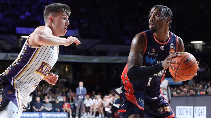 Cleveland leads 36ers past Kings in thriller