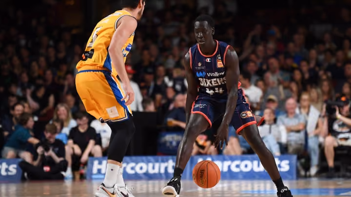 36ers win thriller in front of record crowd