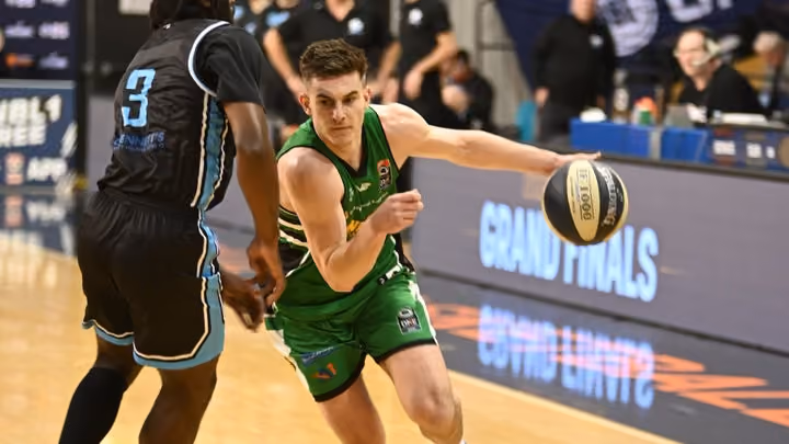 Marshall dominant but Pioneers fall short