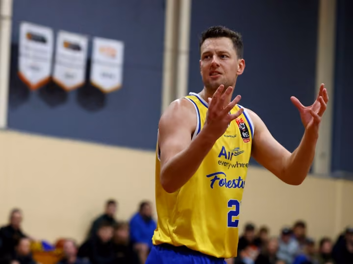DJ set for Eagles' finals charge