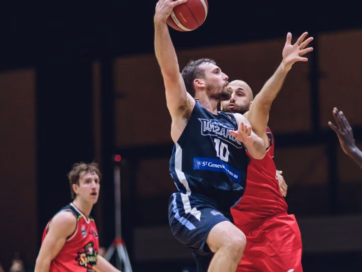 McCarron, Drmic lead Wizards' double