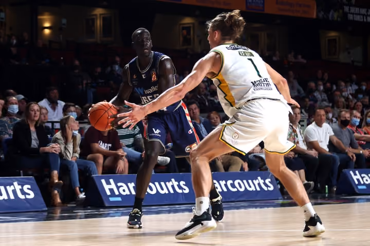 Sixers can't quite close the deal on JackJumpers