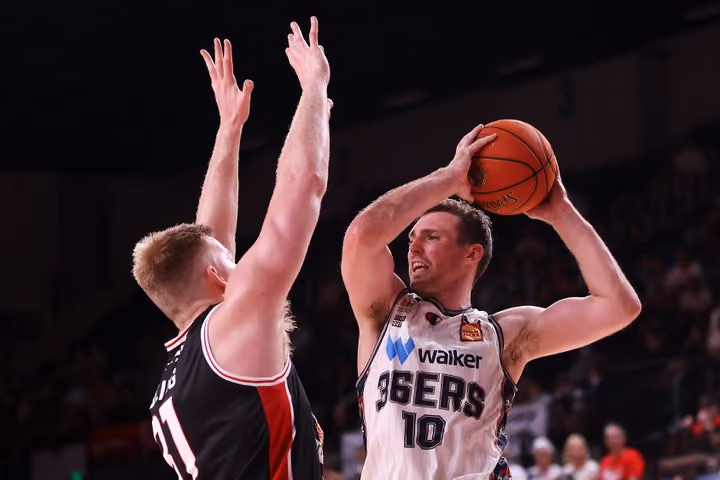 Round 13 Preview v Illawarra Hawks