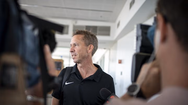 Q&A with GM of Basketball Jeff Van Groningen