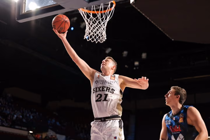Crocker fires but 36ers fall to United