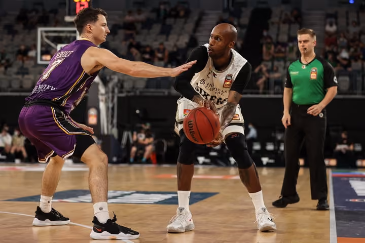 Round 17 Preview v Sydney Kings