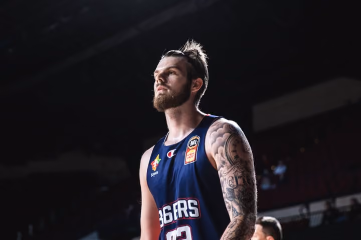 Adelaide 36ers sign young local talent Owen Hulland