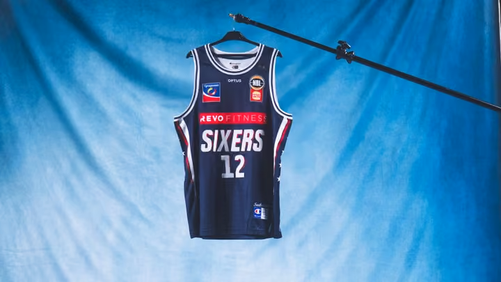 Special tribute to championship coach in new Sixers jersey