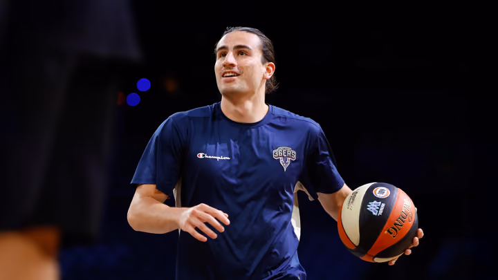 Rasmussen Ready to Rise