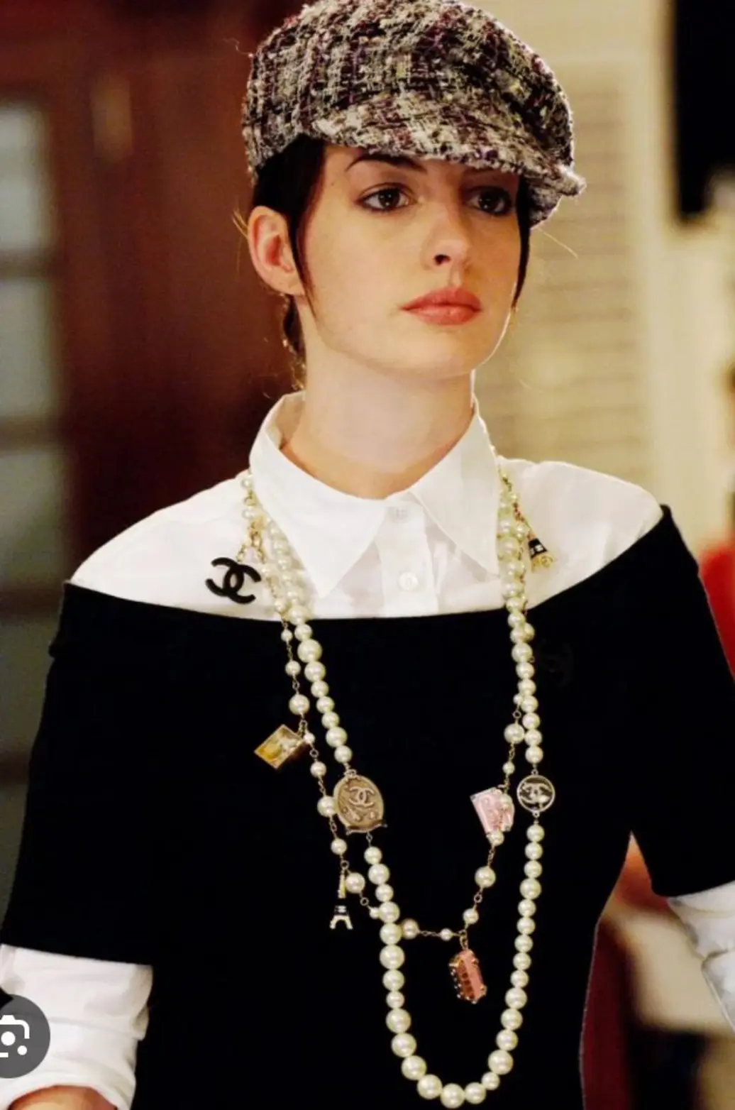 The double layer pearl necklace made an appearance in 2006 romcom ‘The Devil Wears Prada'
