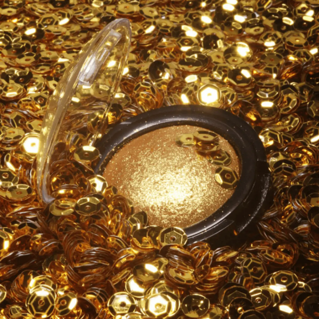 Pat McGrath Labs Gold 001
