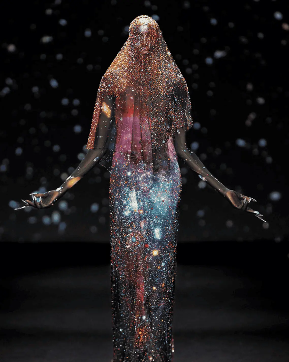 Paris Couture Week 2024: A Moment of Transition and the Boundless Playground of Haute Couture