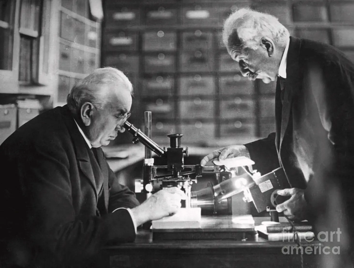 1892-Lyon, France: Auguste Lumiere (1862-1954) and Louis Jean Lumiere (1864-1948) in their laboratory 1892-Lyon, France: Auguste Lumiere (1862-1954) and Louis Jean Lumiere (1864-1948) in their laboratory