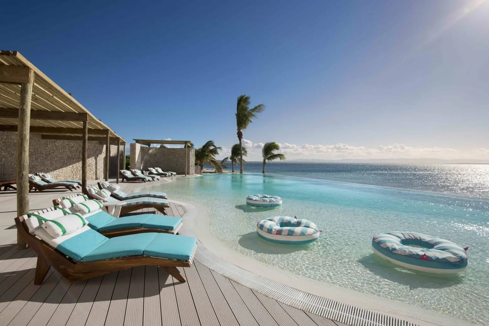 Time + Tide villa Time + Tide villa