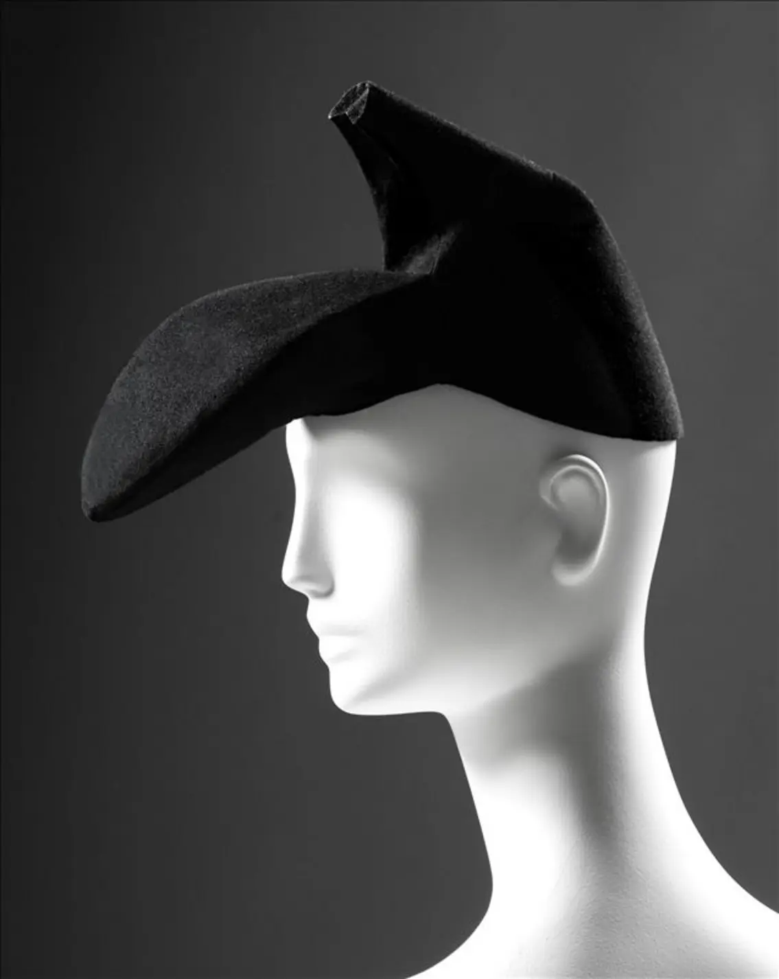 Shoe hat 1937-38 Shoe hat 1937-38