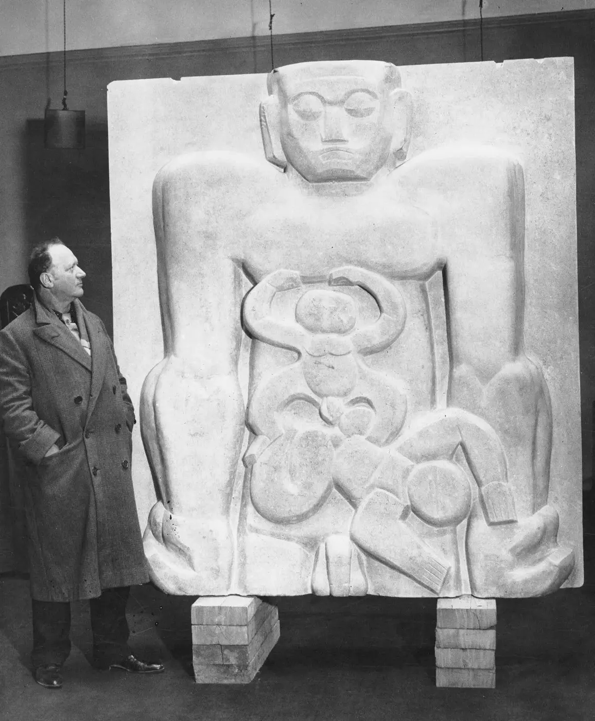 Epstein with his relief "Sun God"