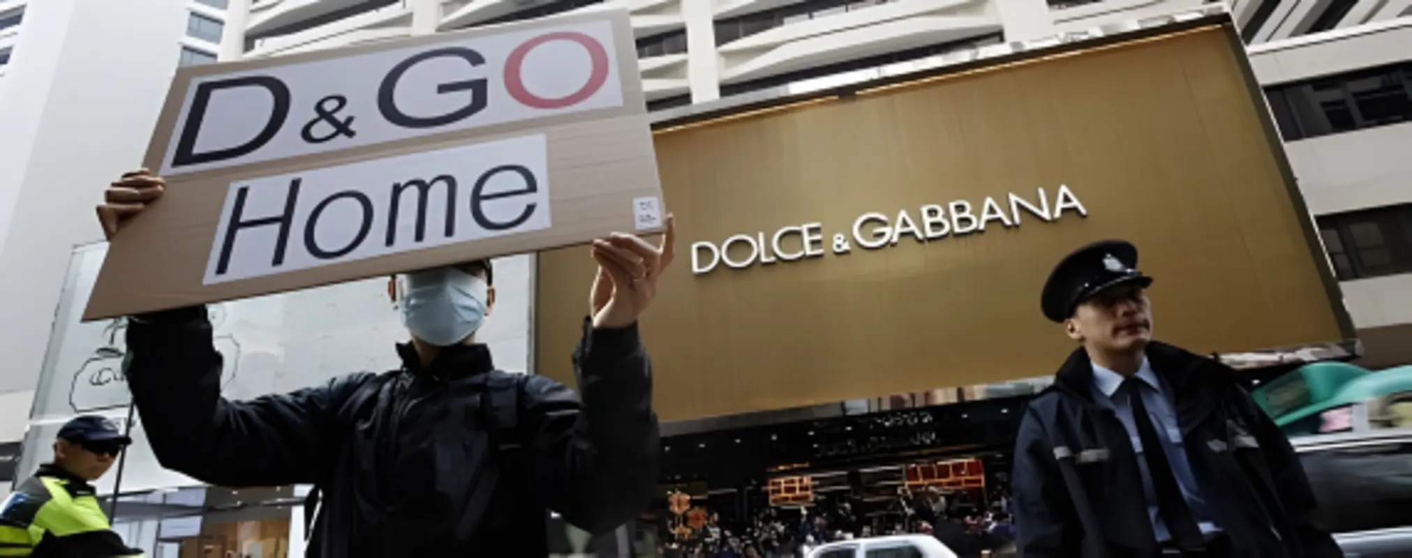 When Dolce & Gabbana’s Shanghai Show Collapsed in Shame When Dolce & Gabbana’s Shanghai Show Collapsed in Shame