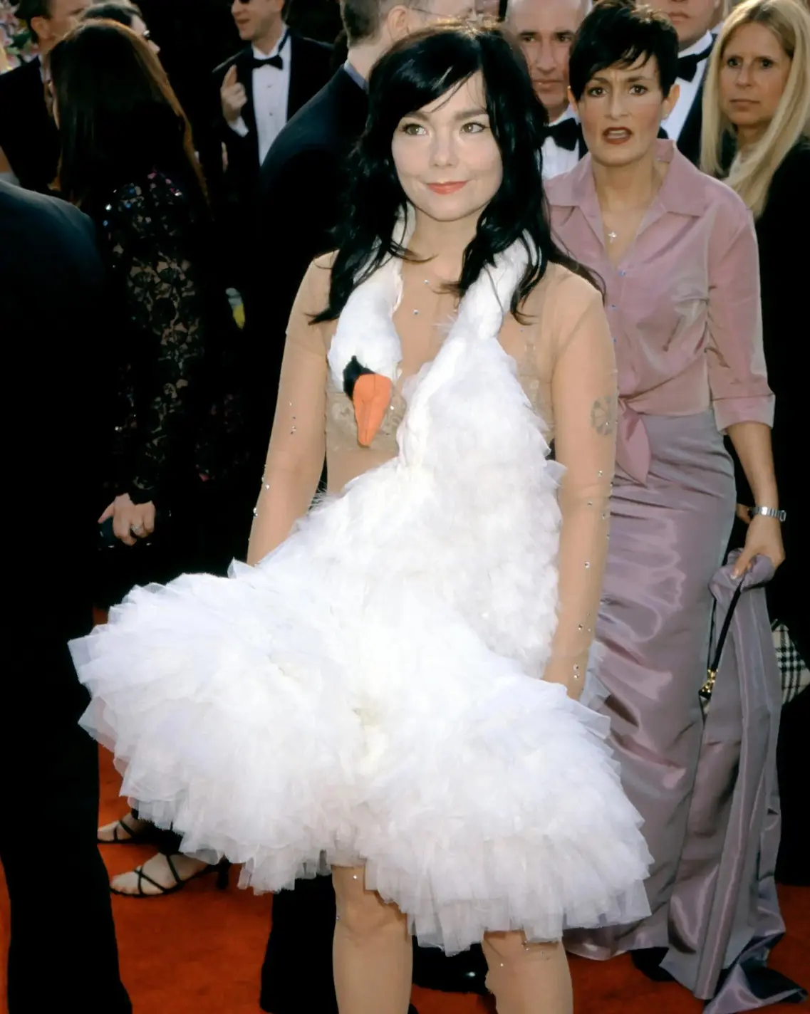 Björk’s Swan Dress Hatches a Cultural Phenomenon at the 2001 Oscars