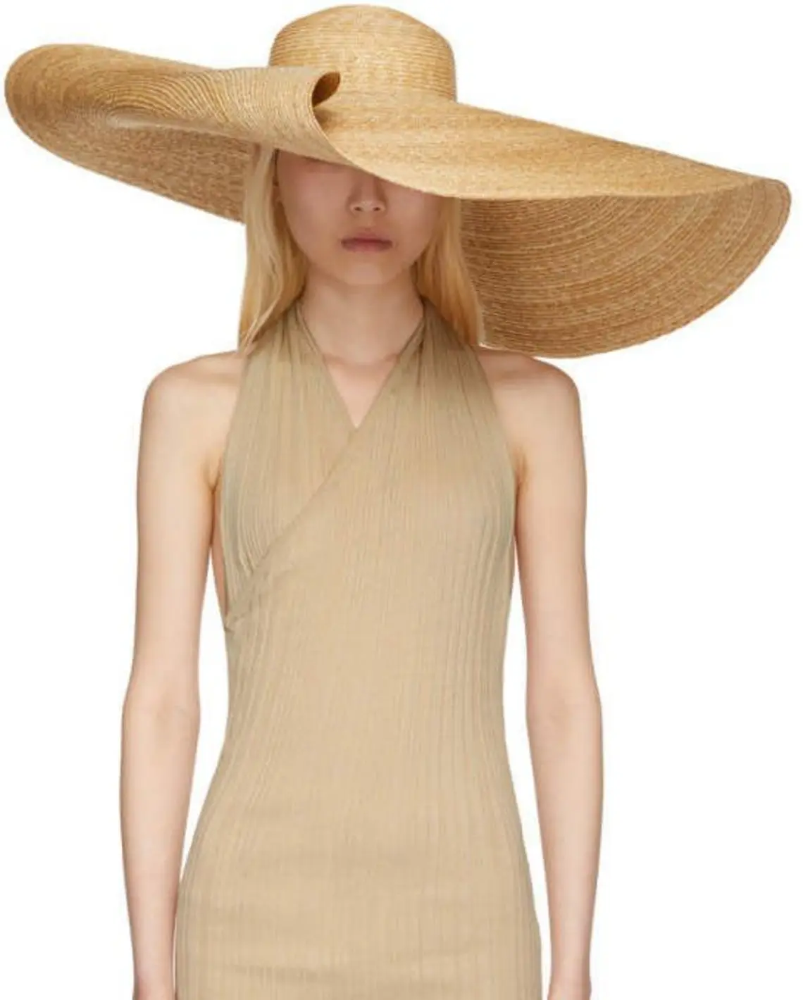 Jacquemus's Cappello di Paglia Bomba hat Jacquemus's Cappello di Paglia Bomba hat
