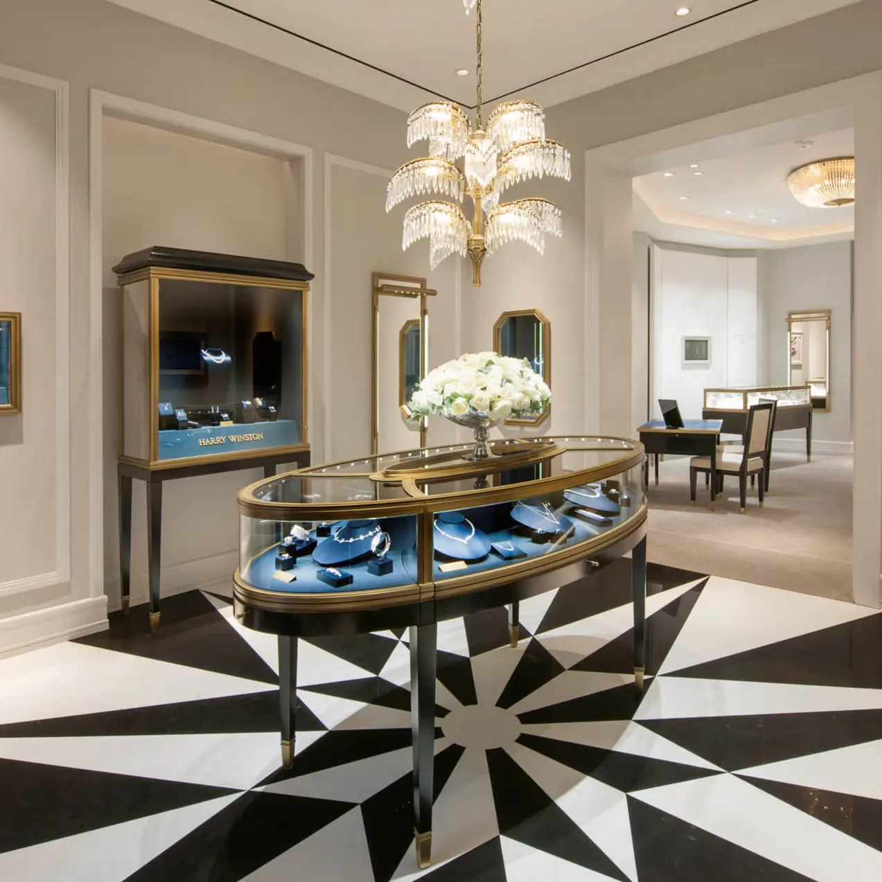 High Jewelry, Higher Stakes: €100 Million of Harry Winston Gone in 15 Minutes 