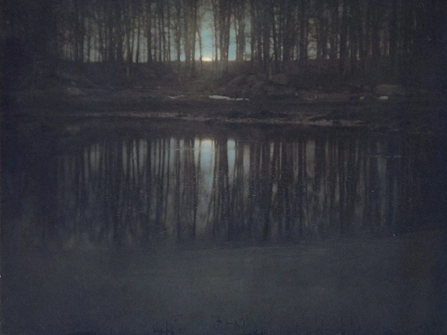 Edward Steichen’s Pond-Moonlight (1904) Edward Steichen’s Pond-Moonlight (1904)