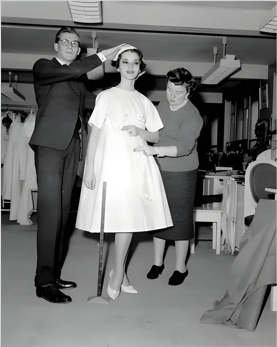 Yves Saint Laurent Trapeze Line (1958)