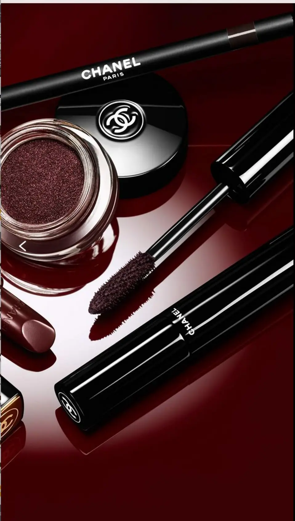 Chanel Rouge Noir: expansion within Chanel's beauty universe