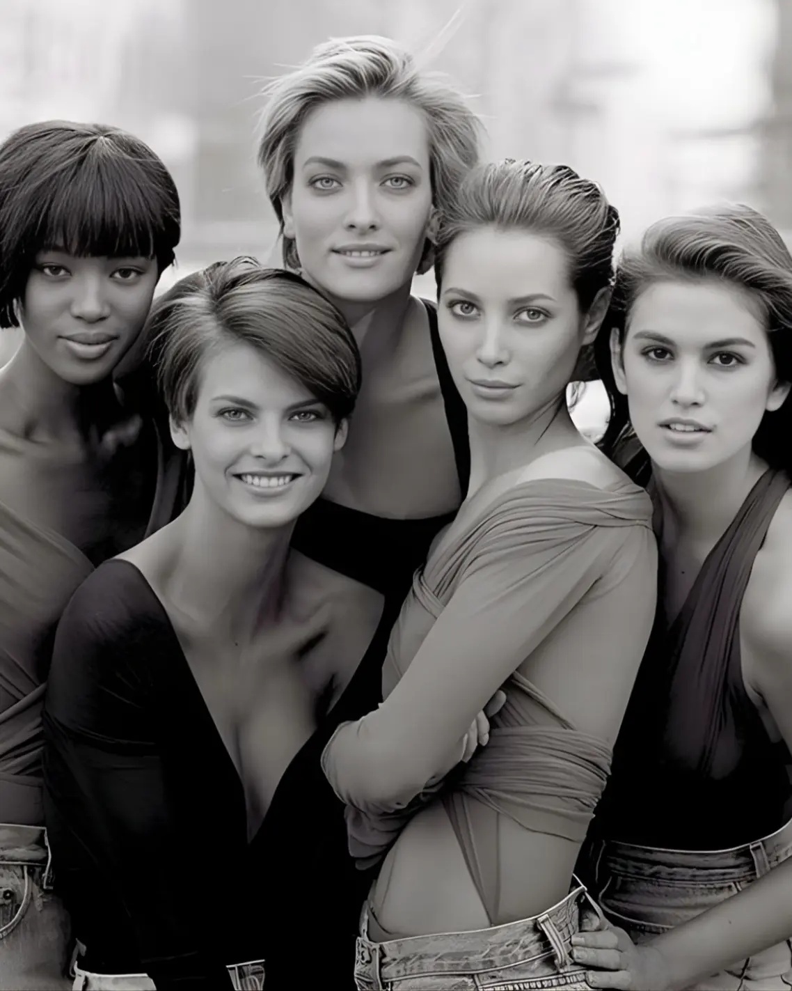 Peter Lindbergh gathered five young women - Naomi Campbell, Cindy Crawford, Linda Evangelista, Tatjana Patitz, and Christy Turlington