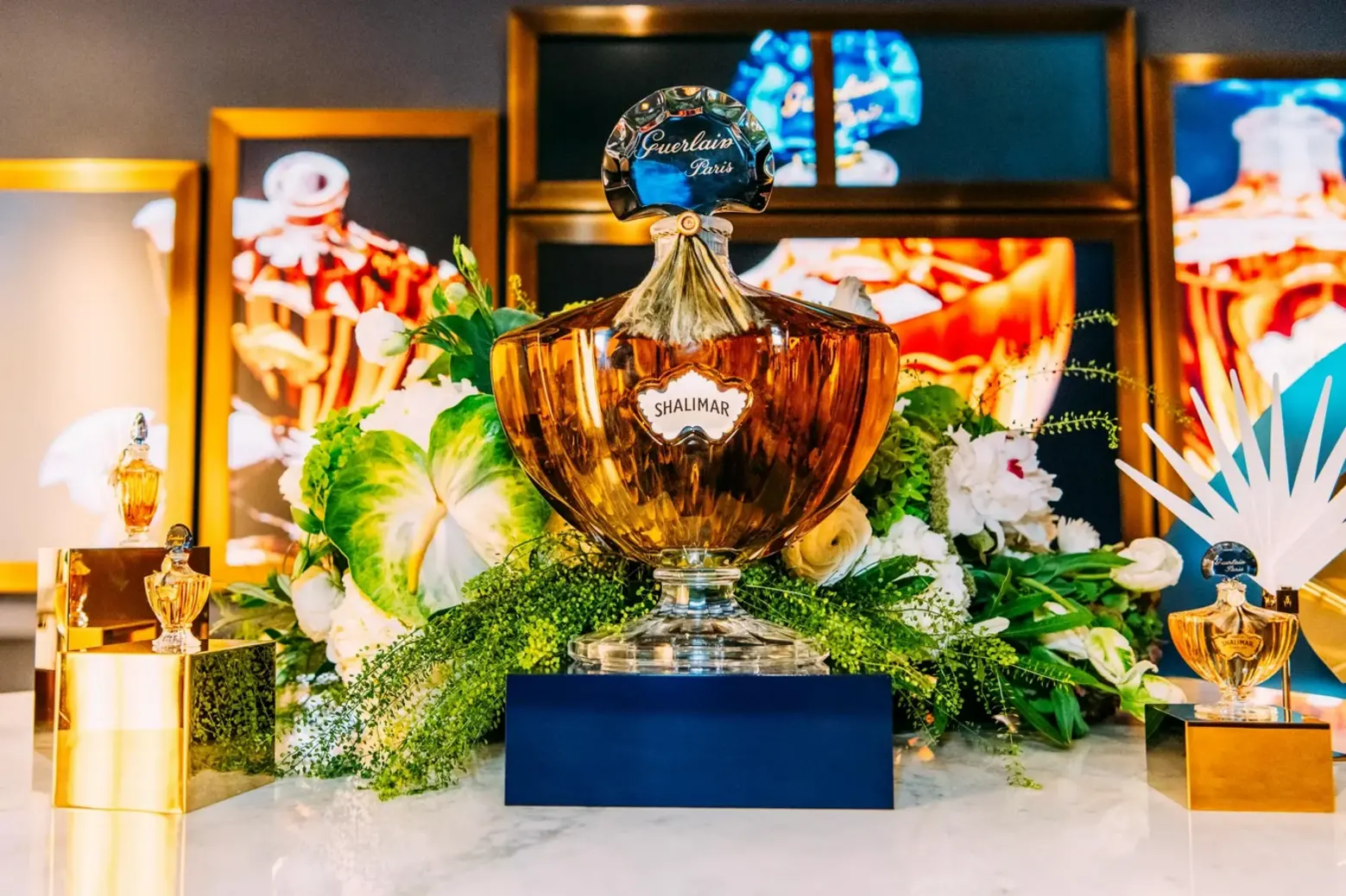 A limited edition Shalimar bottle created by French-Brazilian artist Janaïna Milheiro Artistry of Perfume Bottles: limited edition Shalimar bottle created by Janaïna Milheiro