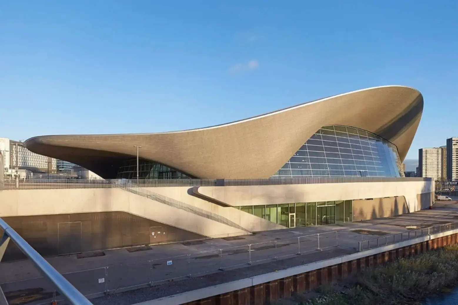 Zaha Hadid, London Aquatics Centre