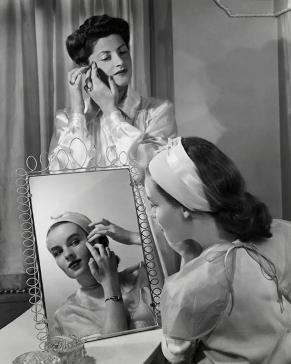 Helena Rubinstein Opened the First Modern Beauty Salon