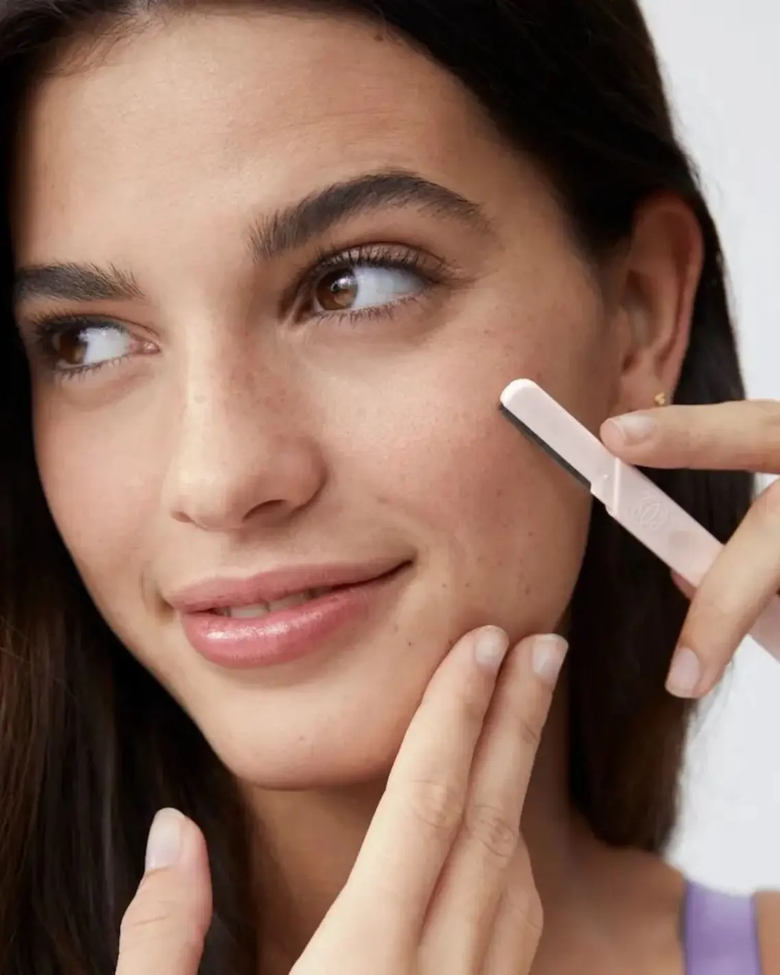 At-Home Dermaplaning At-Home Dermaplaning