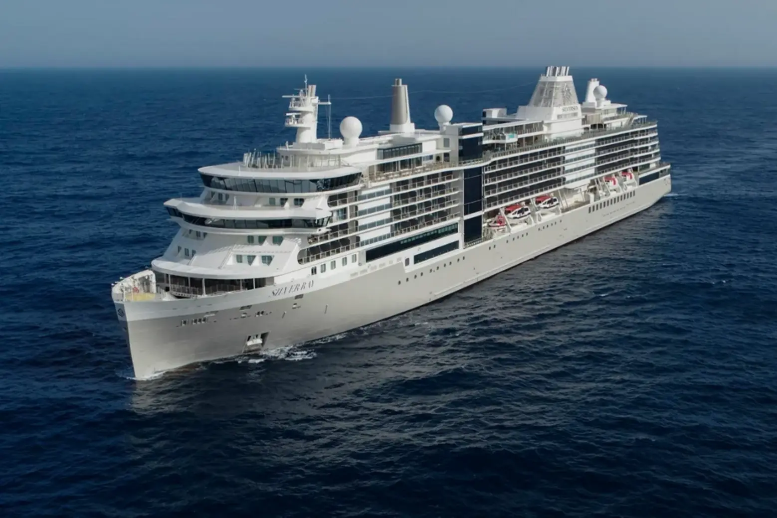 luxury cruise lines