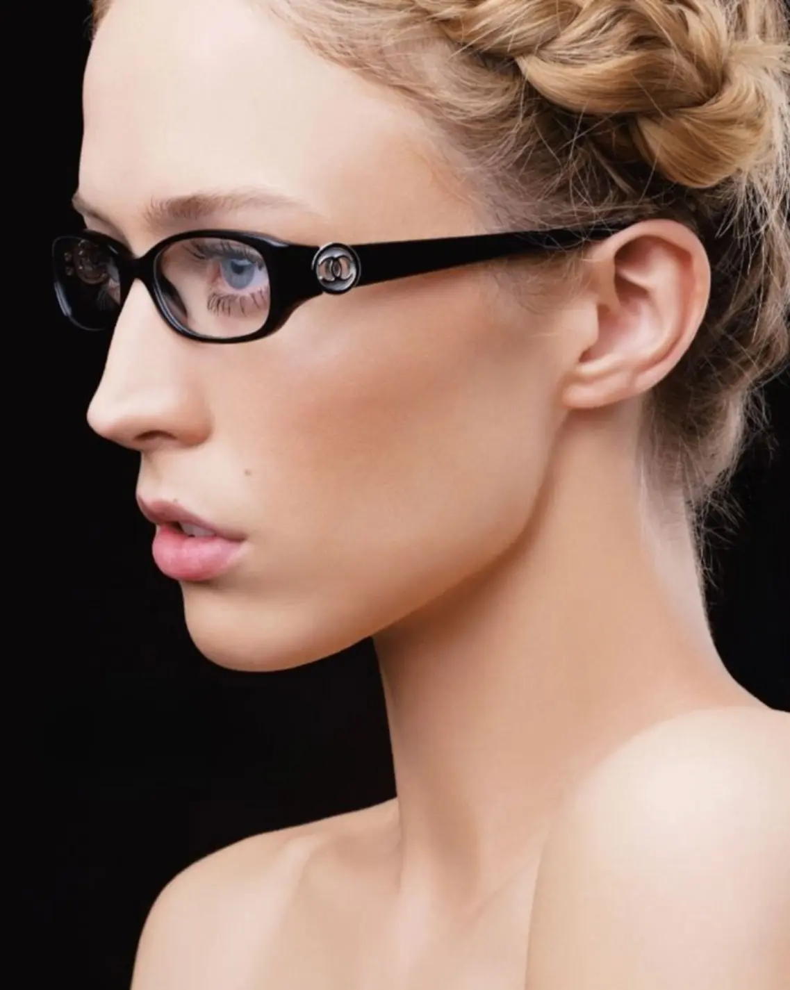 Raquel Zimmerman for Chanel Eyewear 2007 Campaign Fitter, Better, Clearer: Inside the History of Eyeglasses