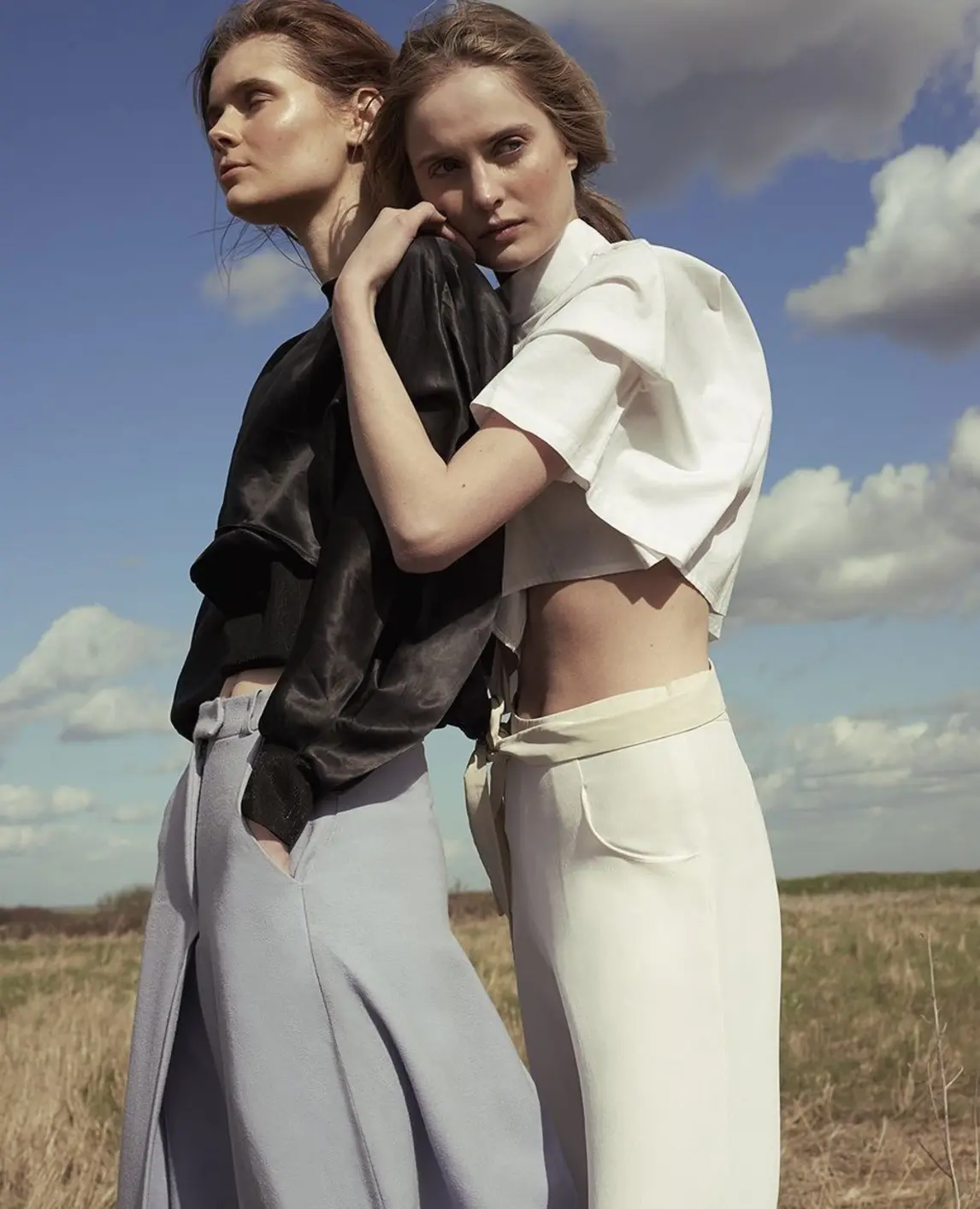 The Unseen Rebellion: Is "Lazy" Fashion a Retreat or a Revolution of Privacy?