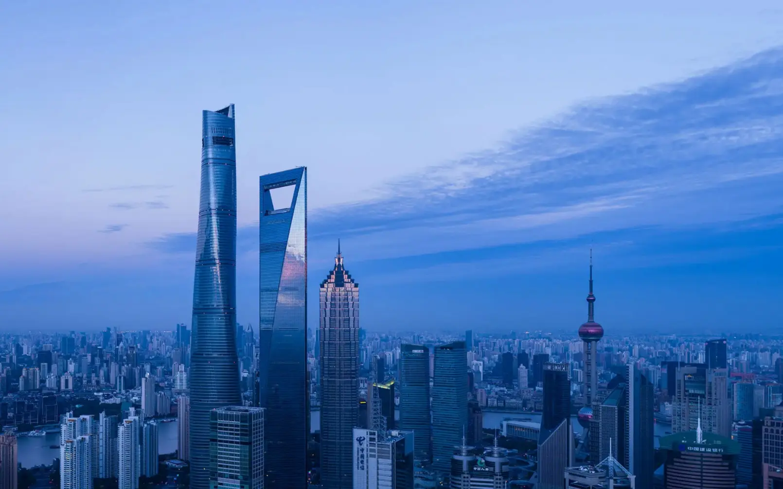 Park Hyatt Shanghai with the Oriental Pearl Tower in the background Park Hyatt Shanghai