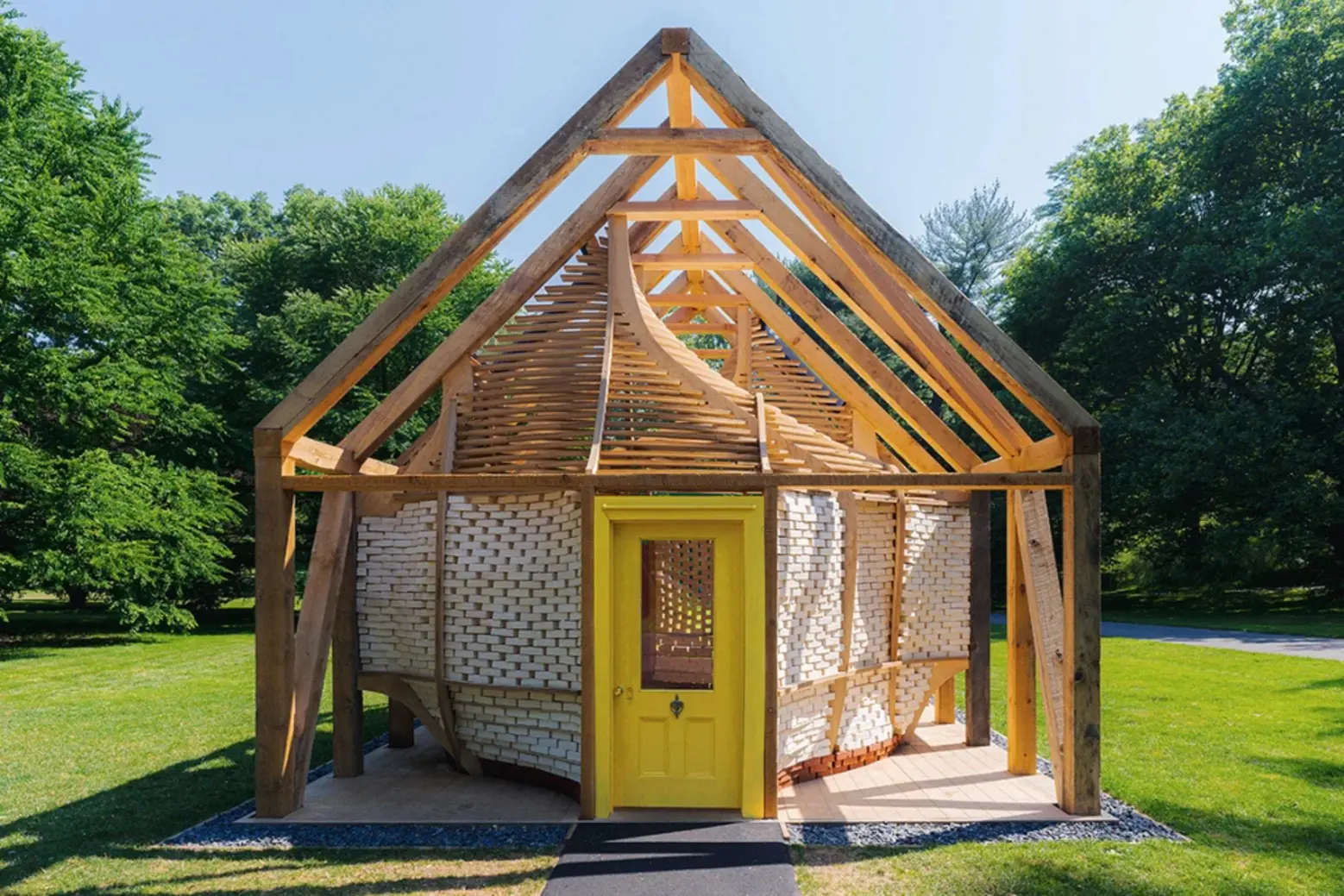 Homegrown Wonderland by Andre Kong Studio, mycelium produced by Ecovative, the doors and windows, salvaged from local homes, added to the coziness of the space Bio-integrated Design
