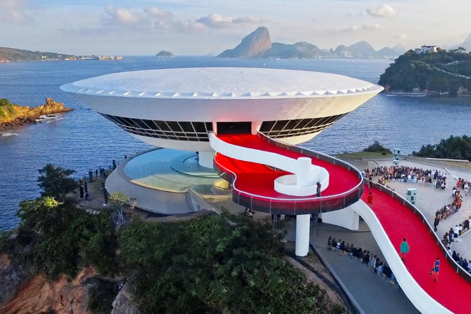 Oscar Niemeyer Oscar Niemeyer