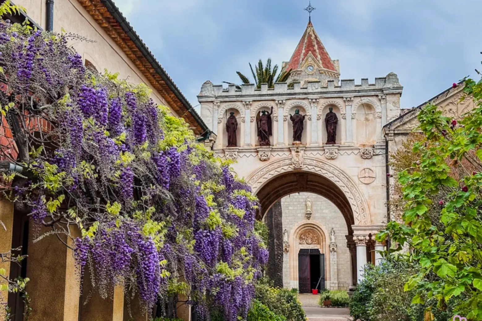 Île Saint-Honorat luxury travel destinations Cannes