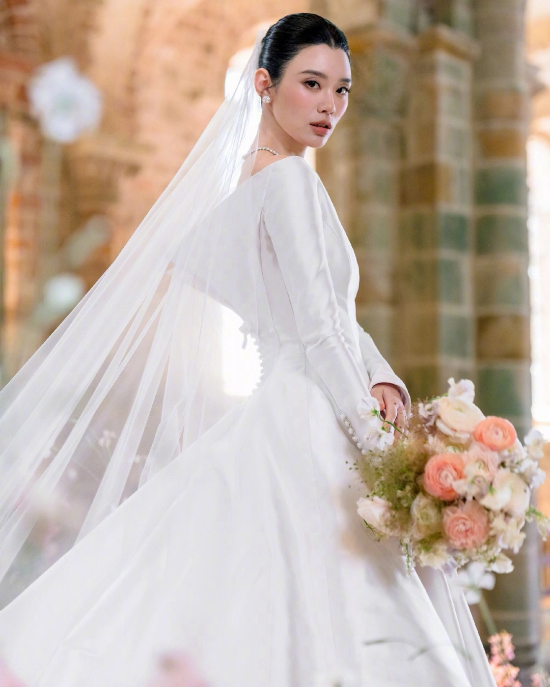 Ming Xi Wedding Turns Dior Into A Vow