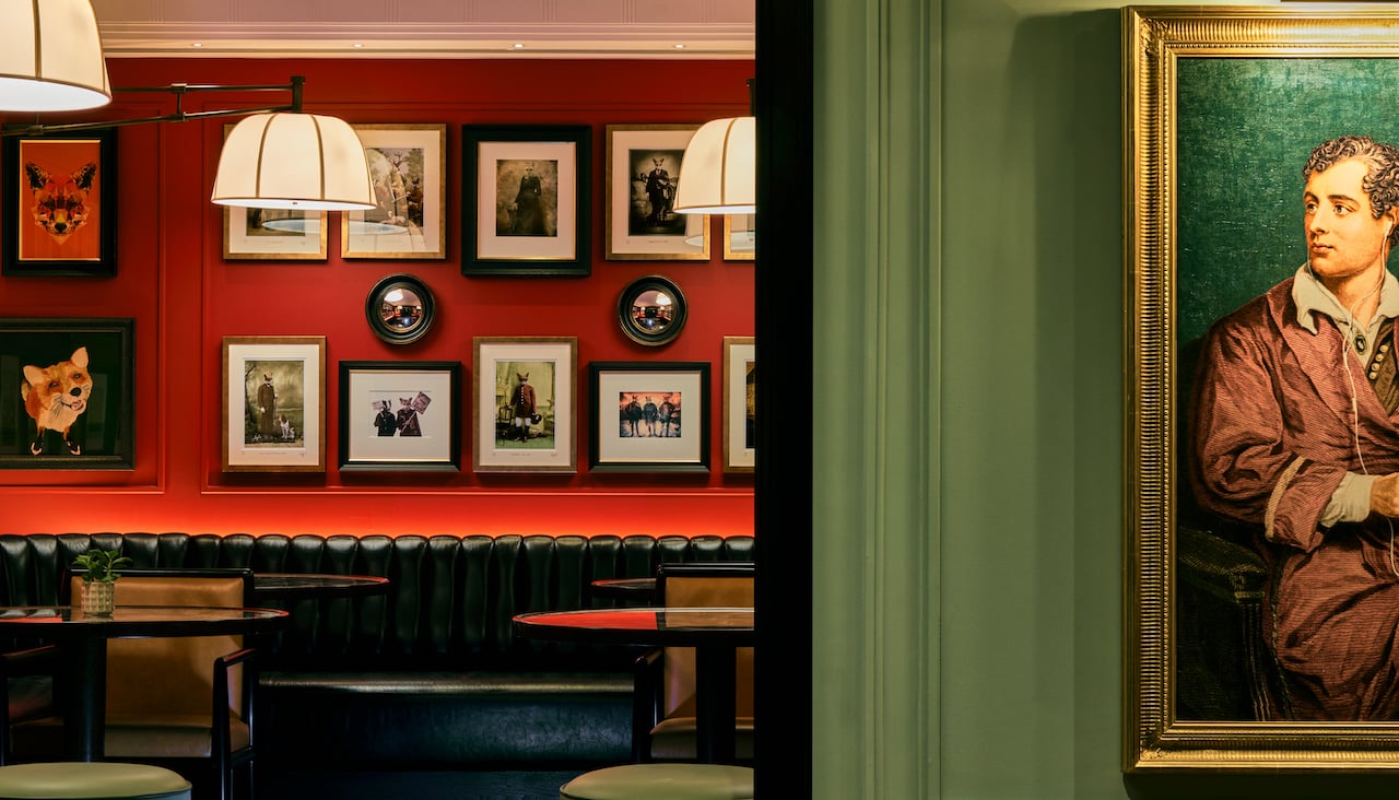 London’s Newly Opened Mayfair Townhouse Exudes 1920s Extravagance Mayfair Townhouse
