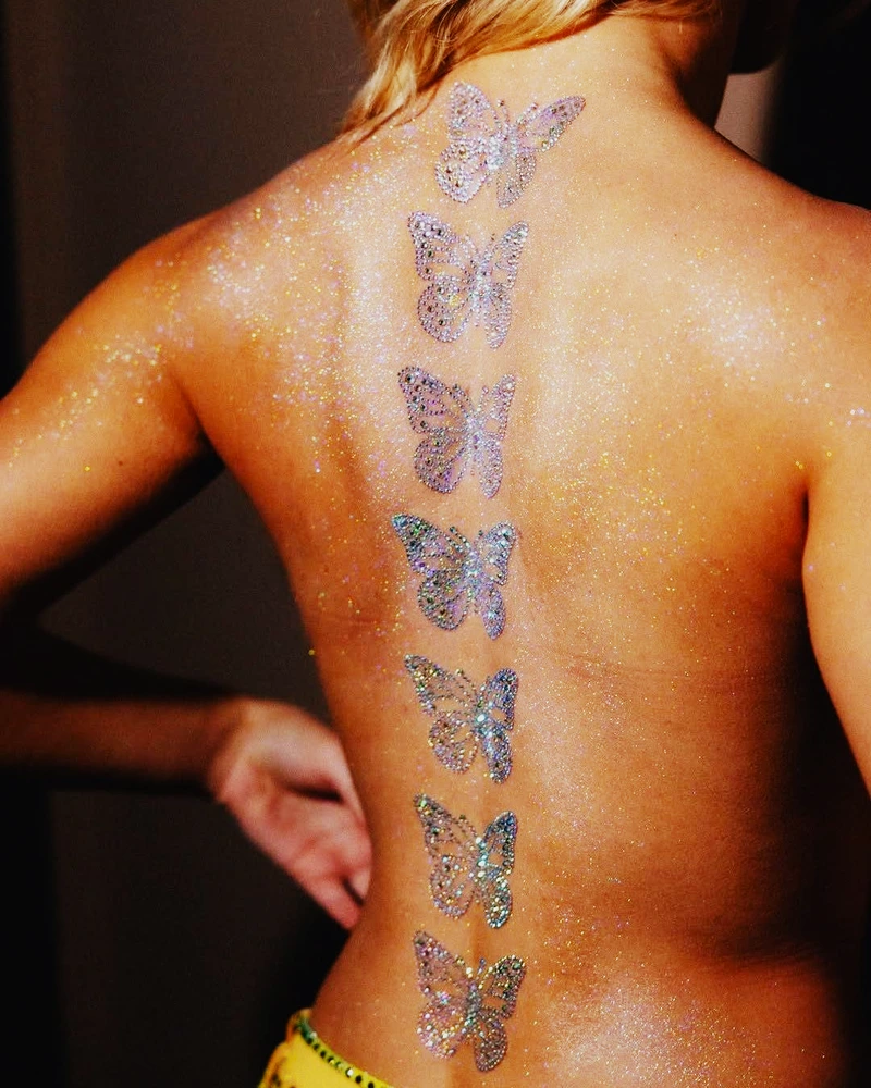 The Body Glitter Trend Turns Everybody Into A Disco Ball