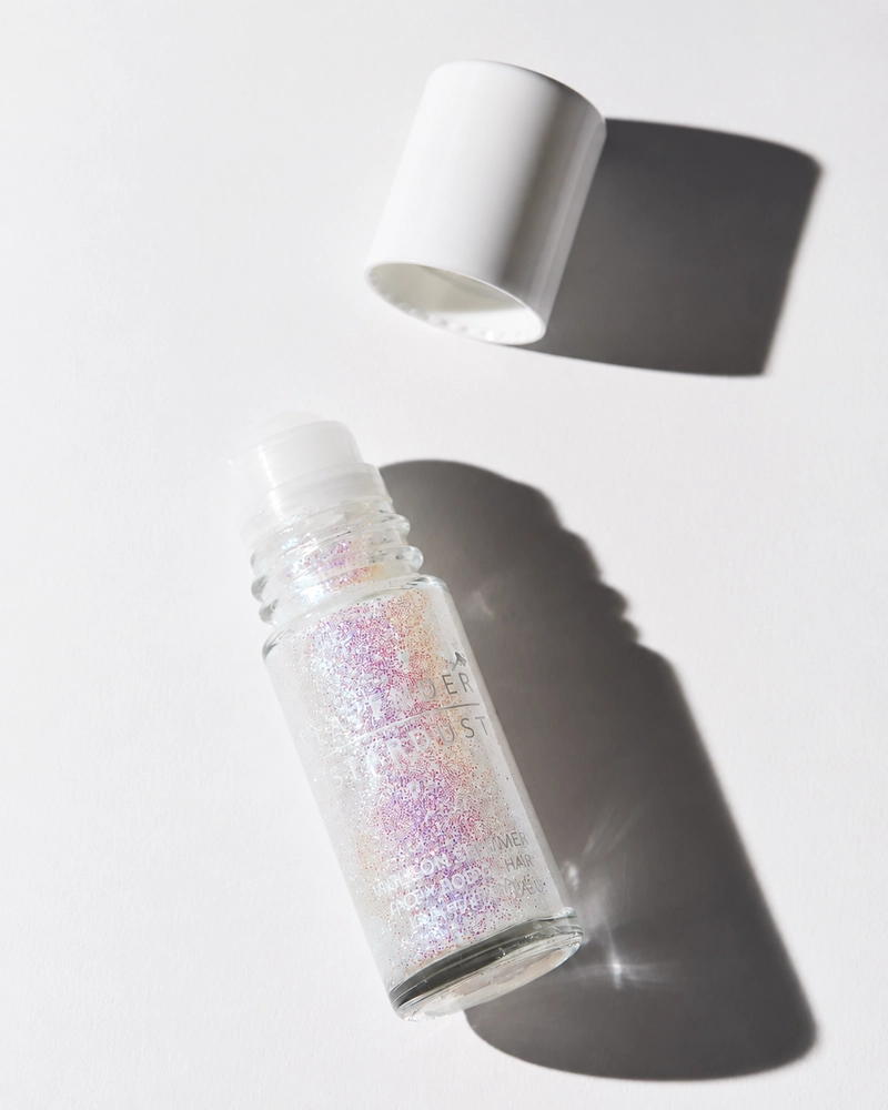 Achieve The Body Glitter Trend And Let The Light Chase You 7