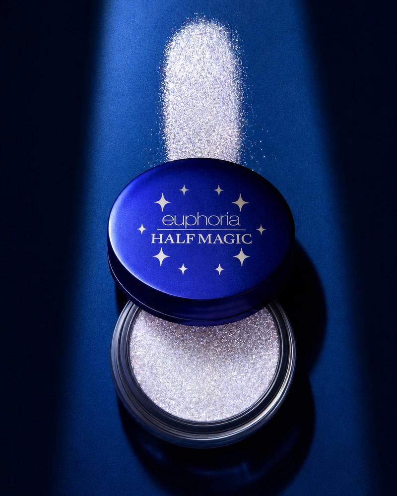 Achieve The Body Glitter Trend And Let The Light Chase You 4