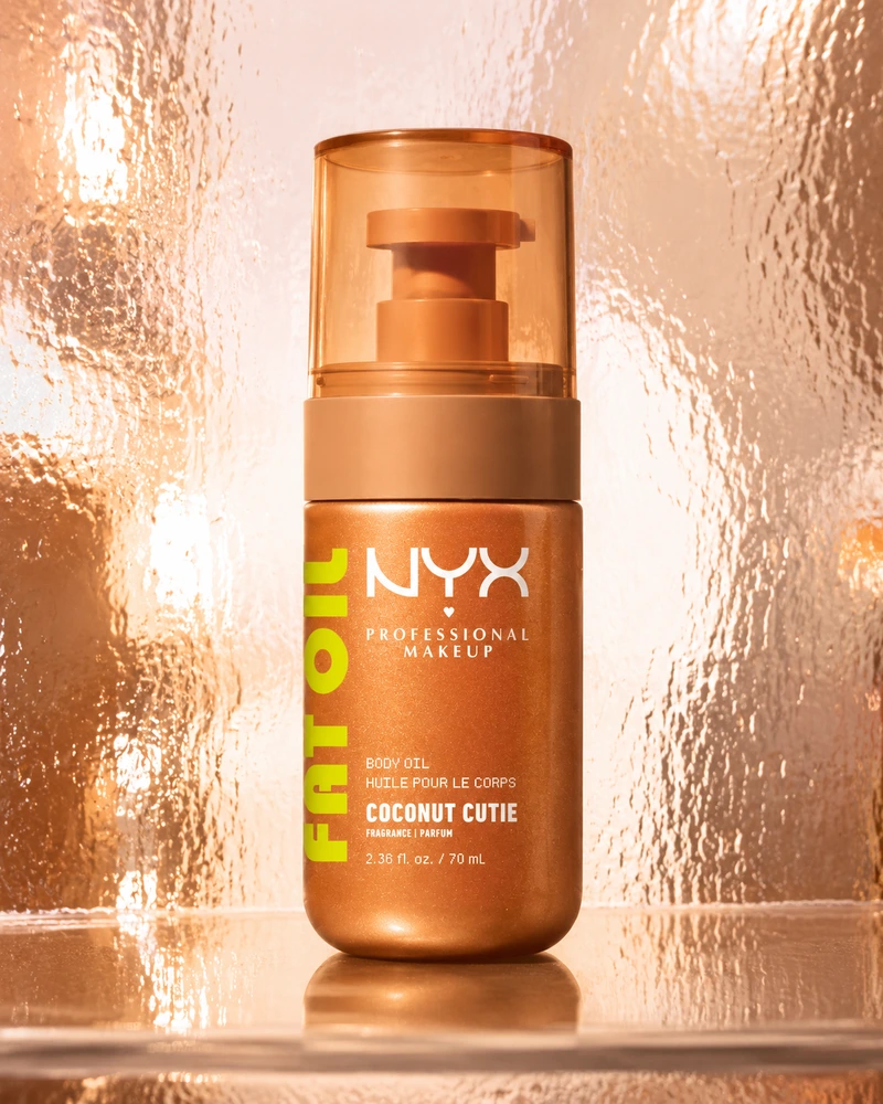Achieve The Body Glitter Trend And Let The Light Chase You