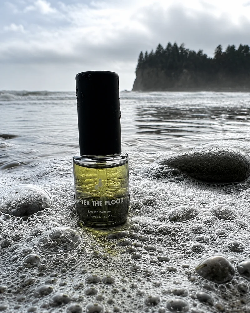 Rain Perfumes That Turn Summer Into A Pouring-Sky Love Scene 3 Rain Perfumes That Turn Summer Into A Pouring-Sky Love Scene 3