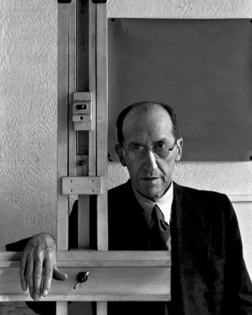 Piet Mondrian's Grids and Blocks