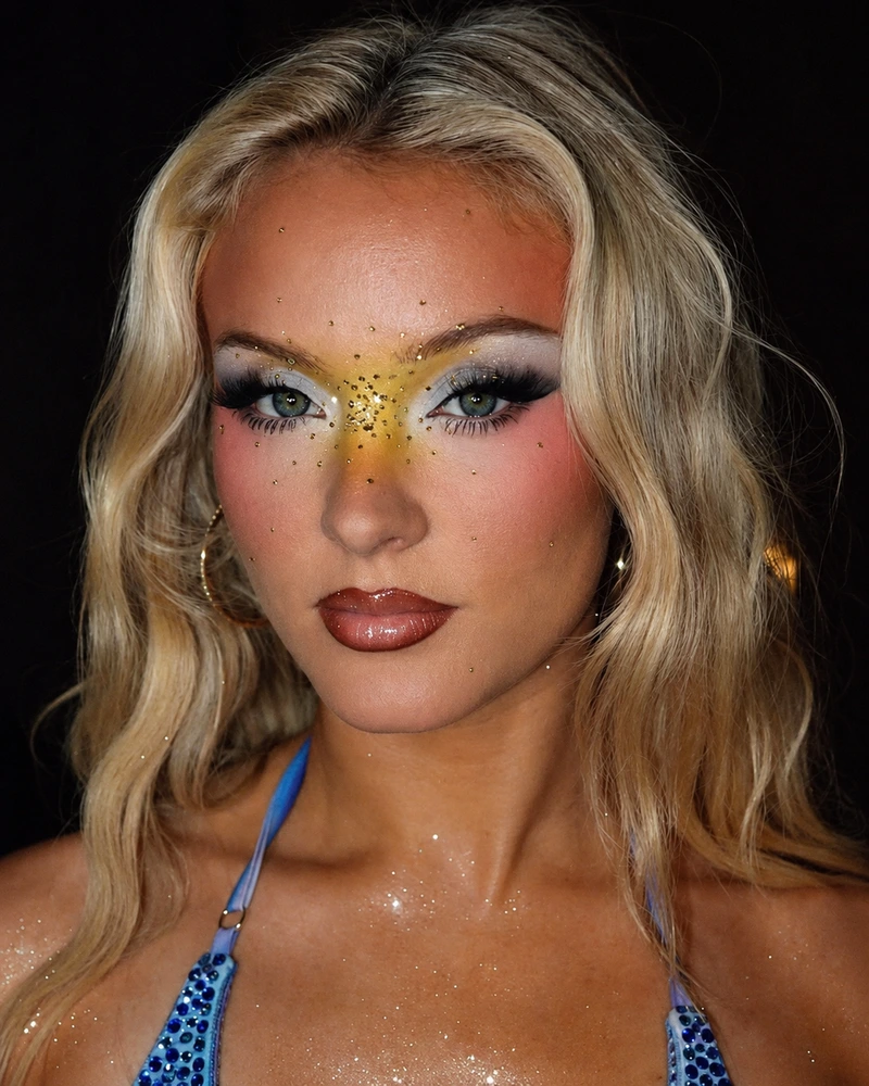 Zara Larsson Turns Technicolor Makeup Into A Full-Body Sugar Rush Zara Larsson Turns Technicolor Makeup Into A Full-Body Sugar Rush