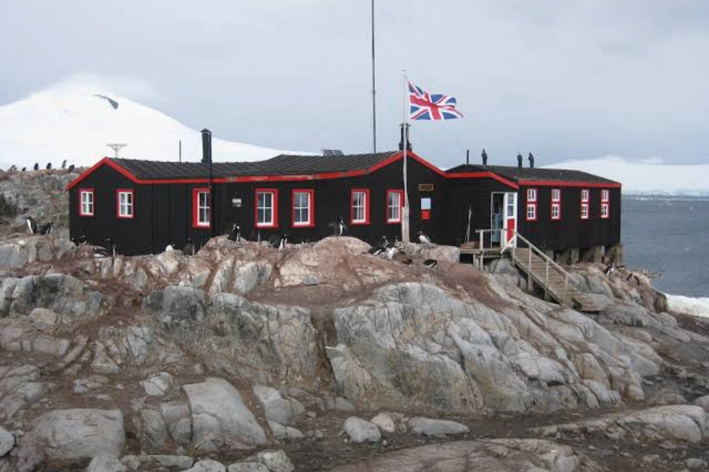 Antartica luxury travel destinations
